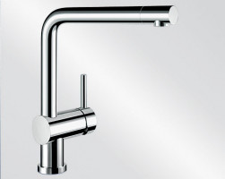 BLANCO 514025 Tap Linus-f chrome solution in front of the window