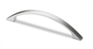 HETTICH 9112909 TOLOSA handle 157/128 mm chrome matt